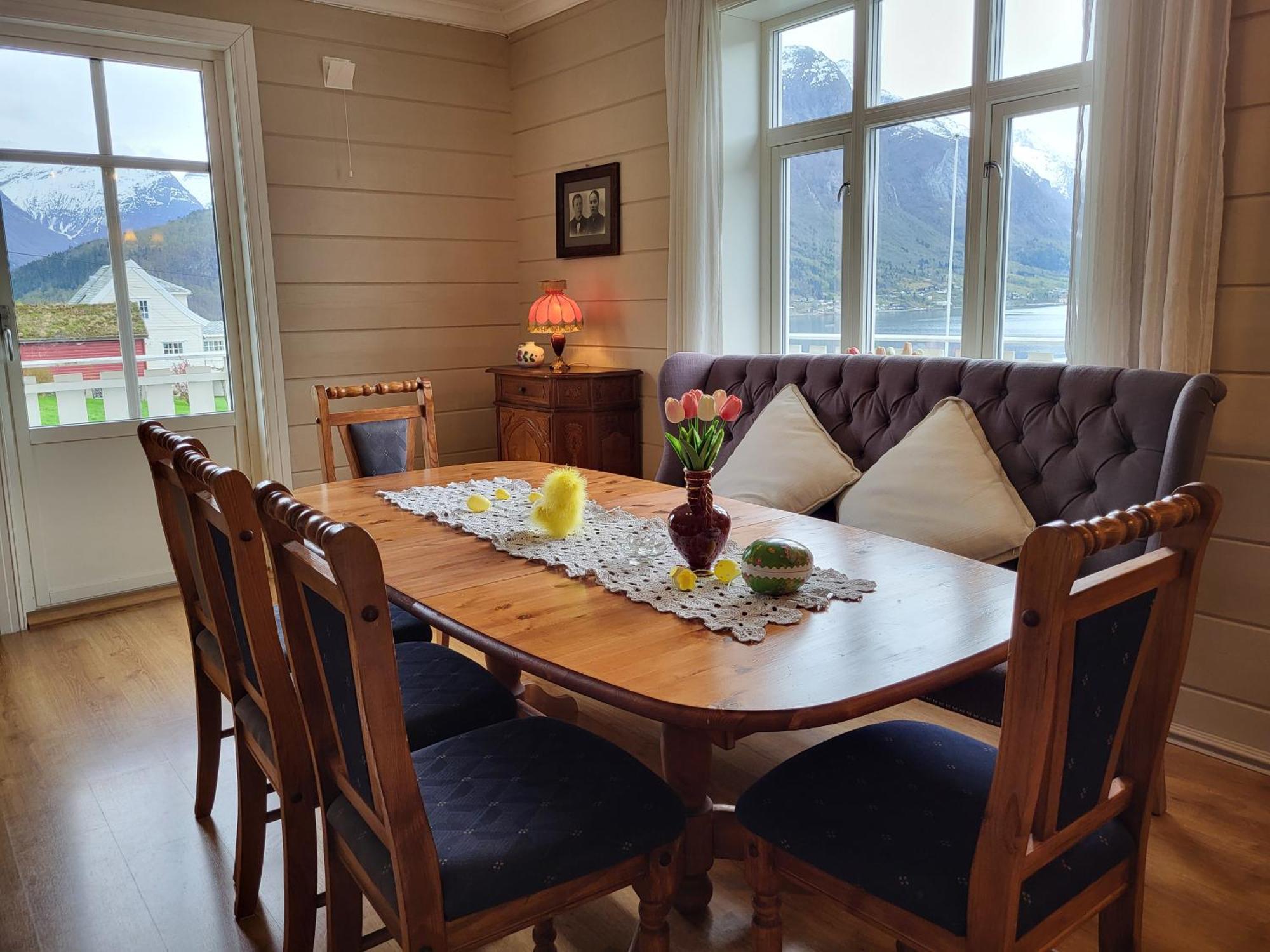 Villa Solheim Gard à Stryn Extérieur photo