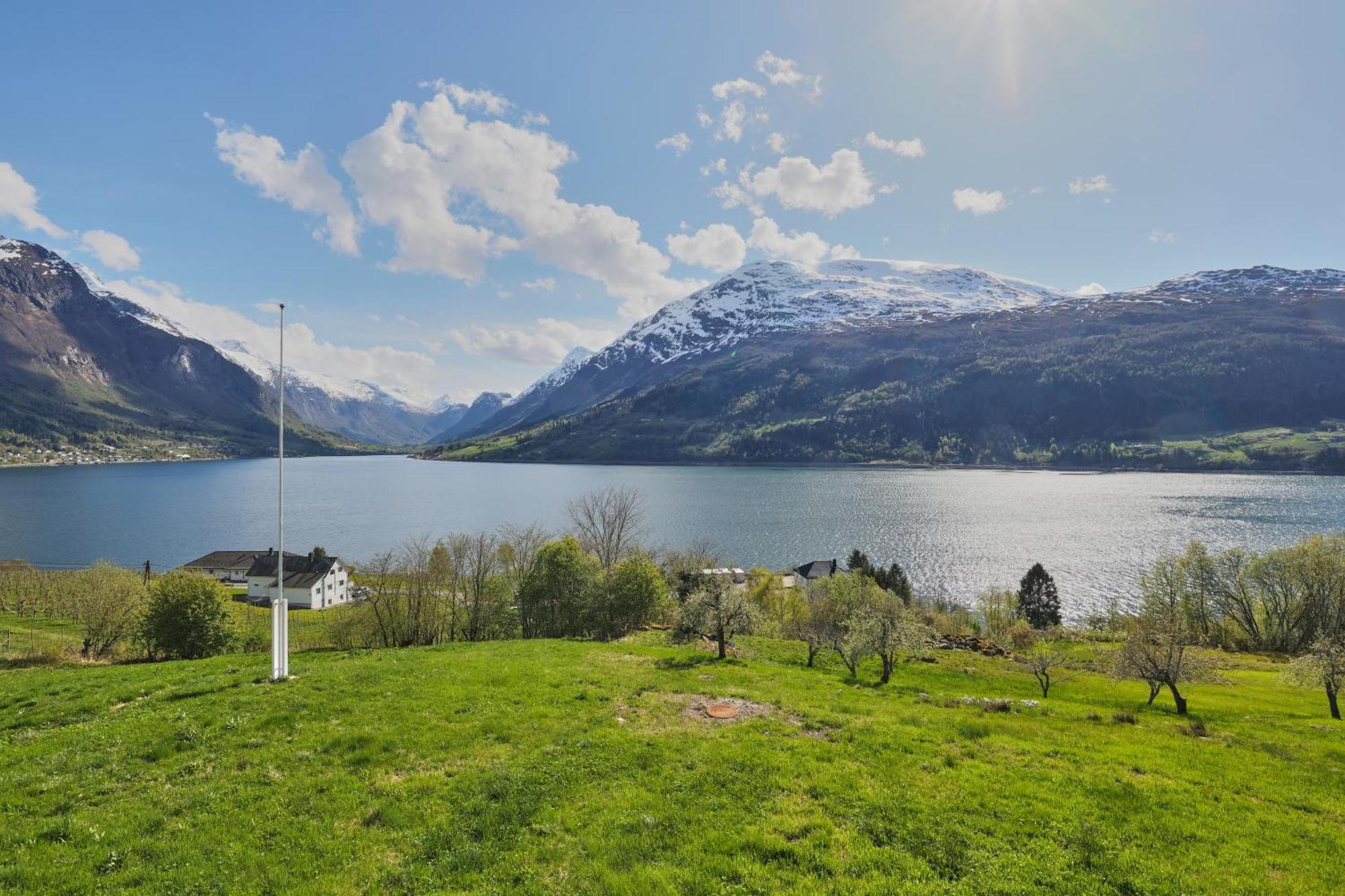 Villa Solheim Gard à Stryn Extérieur photo