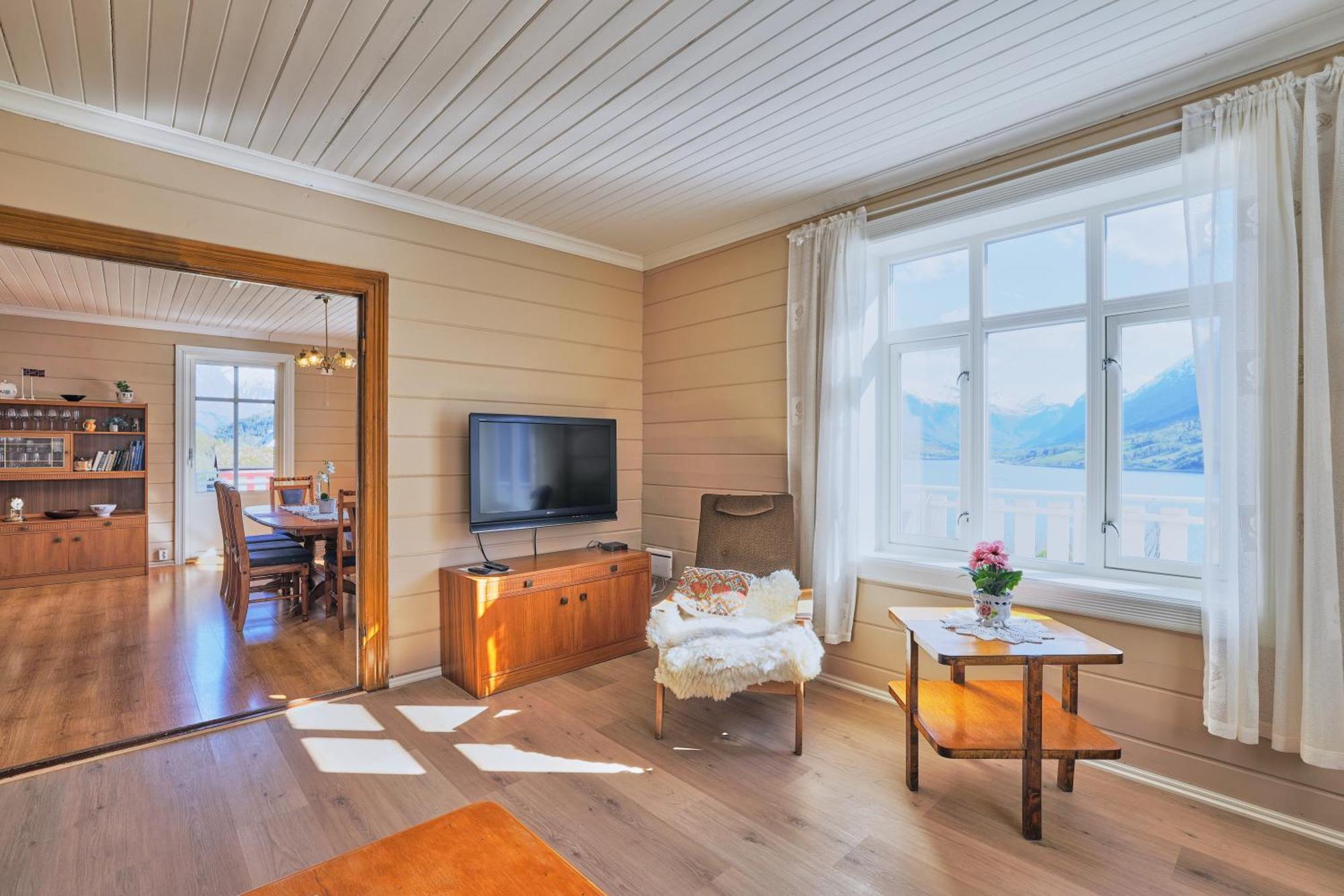 Villa Solheim Gard à Stryn Extérieur photo