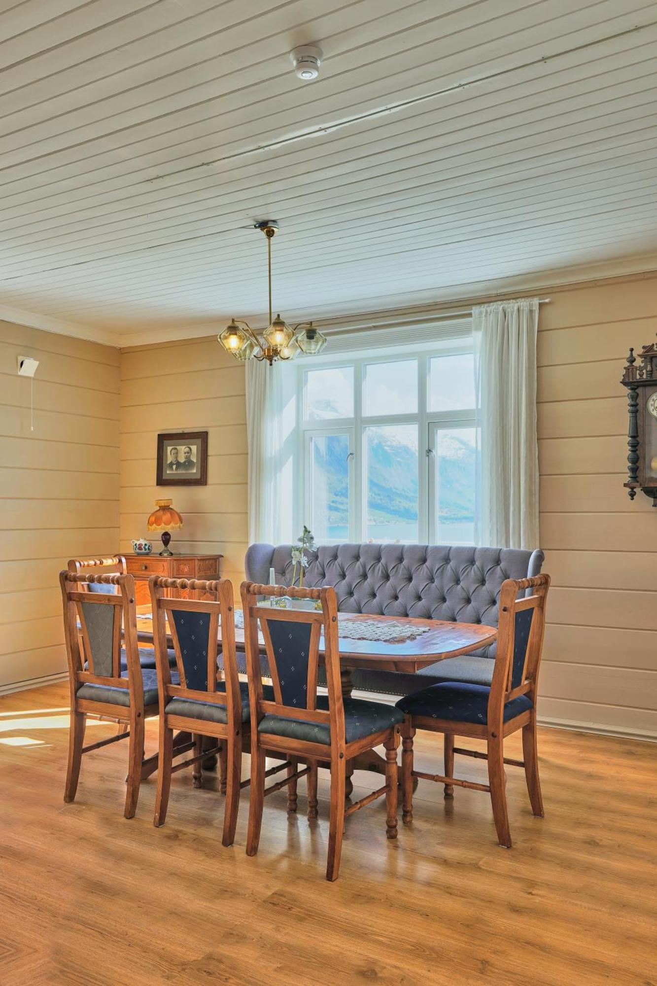 Villa Solheim Gard à Stryn Extérieur photo