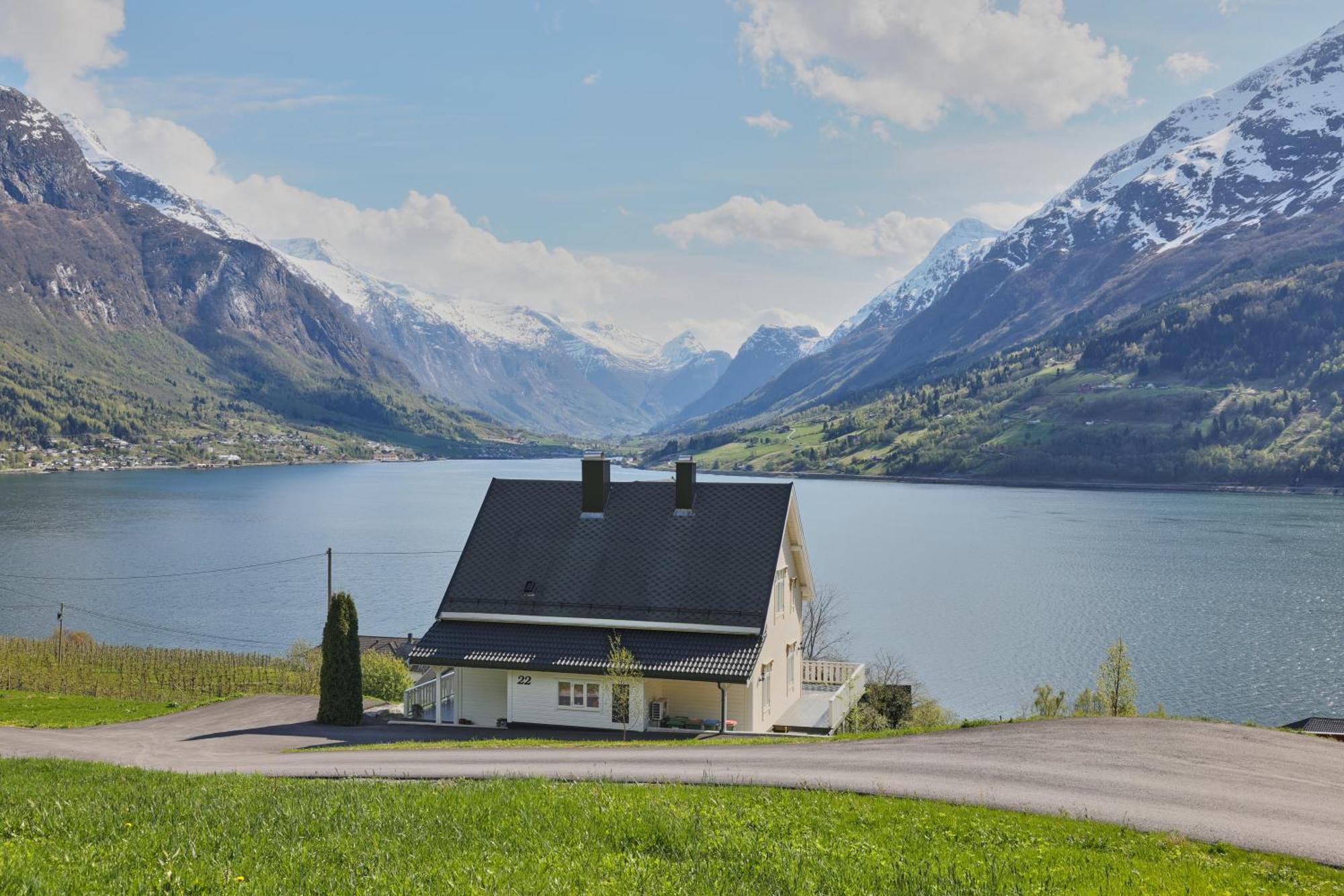 Villa Solheim Gard à Stryn Extérieur photo