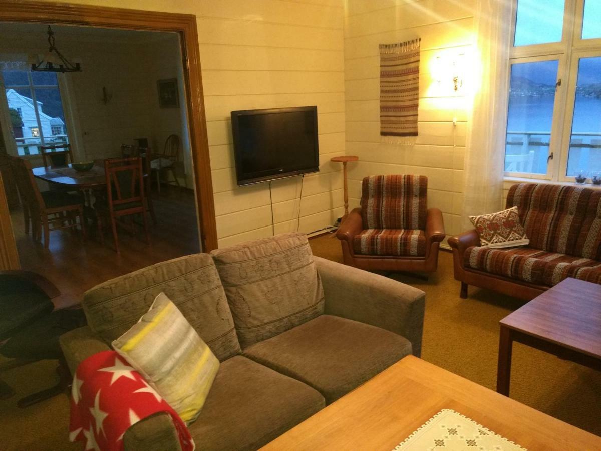 Villa Solheim Gard à Stryn Extérieur photo
