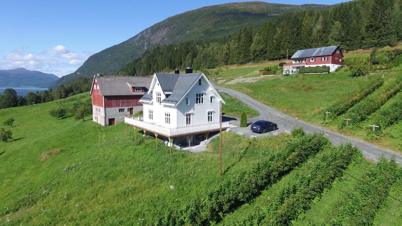Villa Solheim Gard à Stryn Extérieur photo