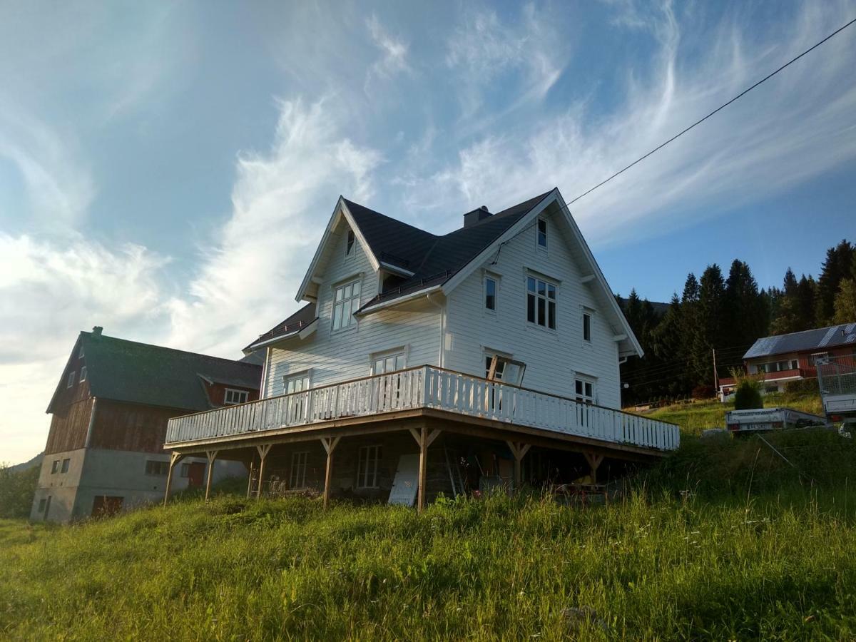 Villa Solheim Gard à Stryn Extérieur photo
